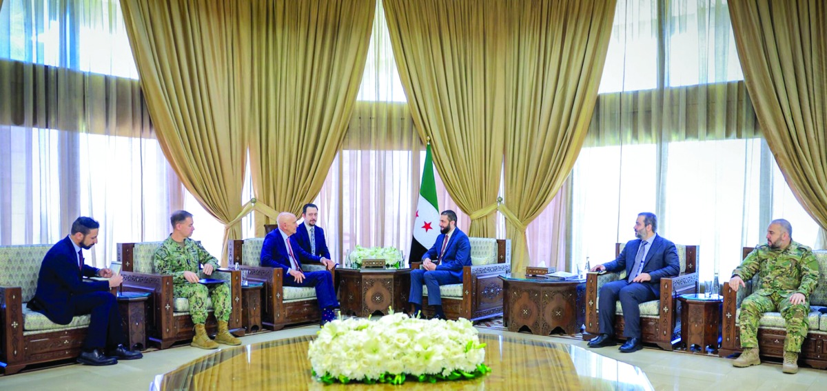 خلال استقبال الشرع للمبعوث الأمريكي.. سوريا تبحث مع الولايات المتحدة سبل تعزيز الأمن الداخلي