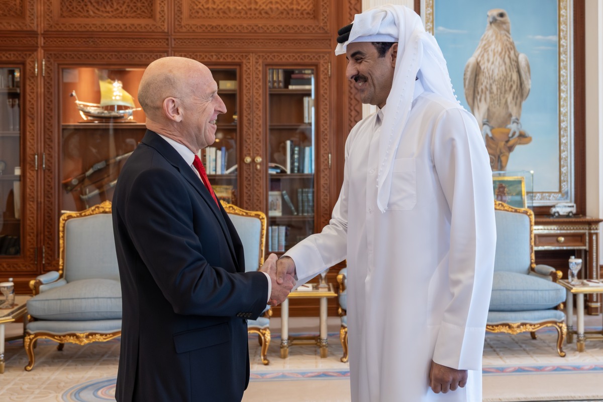 سمو الأمير يستقبل وزير الدفاع البريطاني