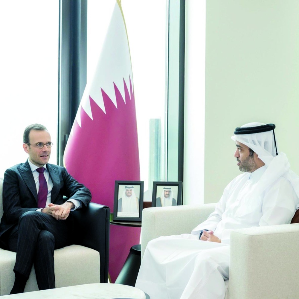 مناقشة فرص التعاون مع فرنسا والباراغواي في قطاع السياحة