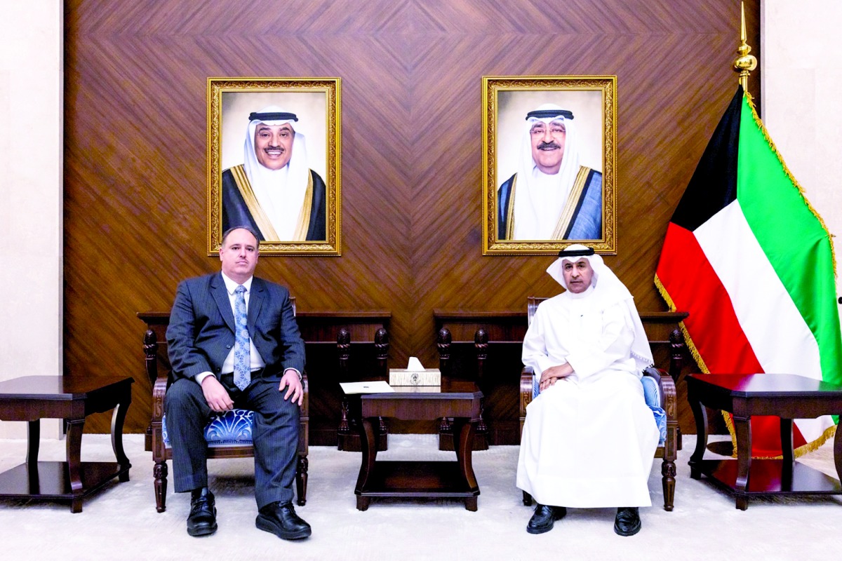 الخارجية الكويتية تستدعي القائم بالأعمال العراقي.. أضرار بالغة في منشآت حيوية بالكويت بعد هجمات إيرانية