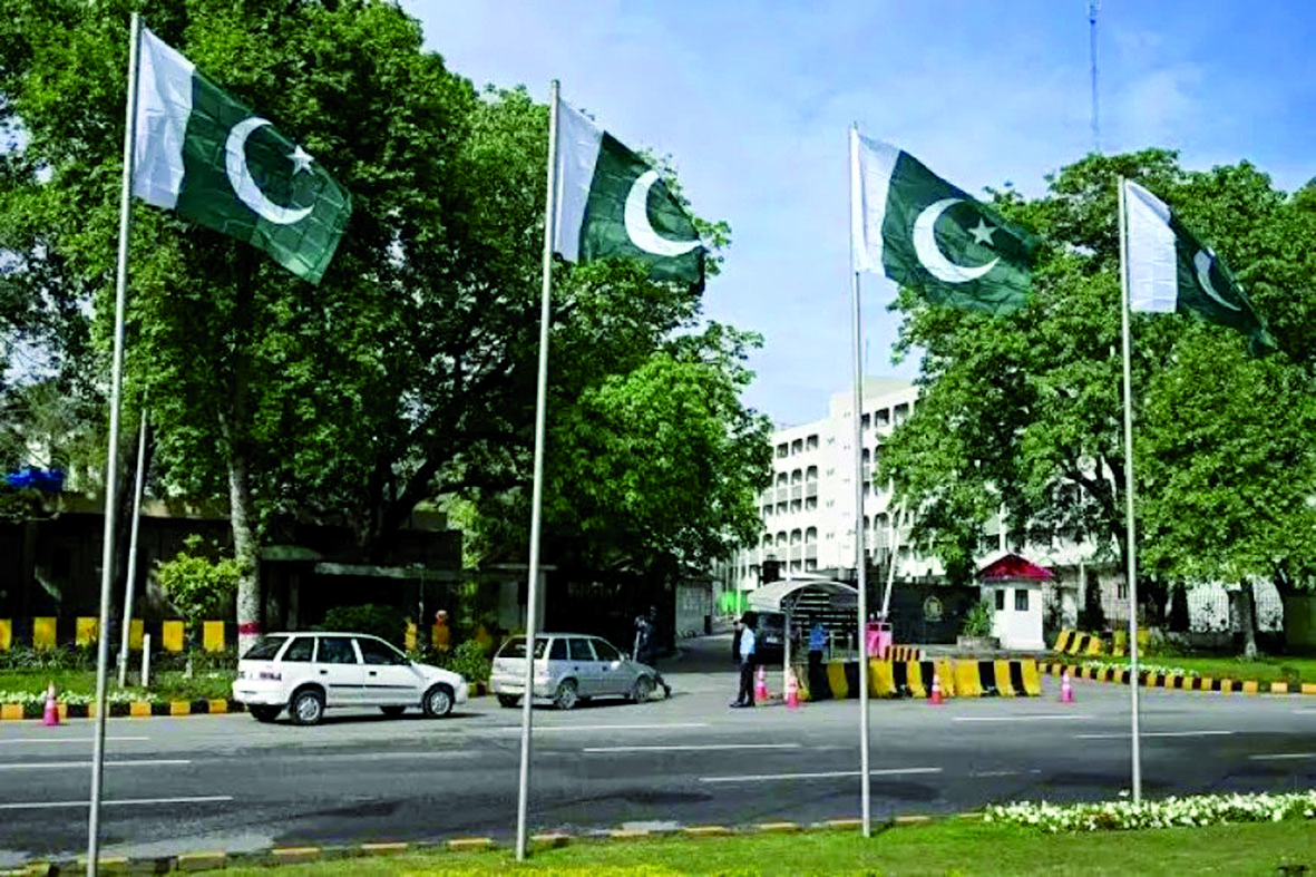 باكستان تتمسك بالدبلوماسية رغم التصعيد الأمريكي الإيراني