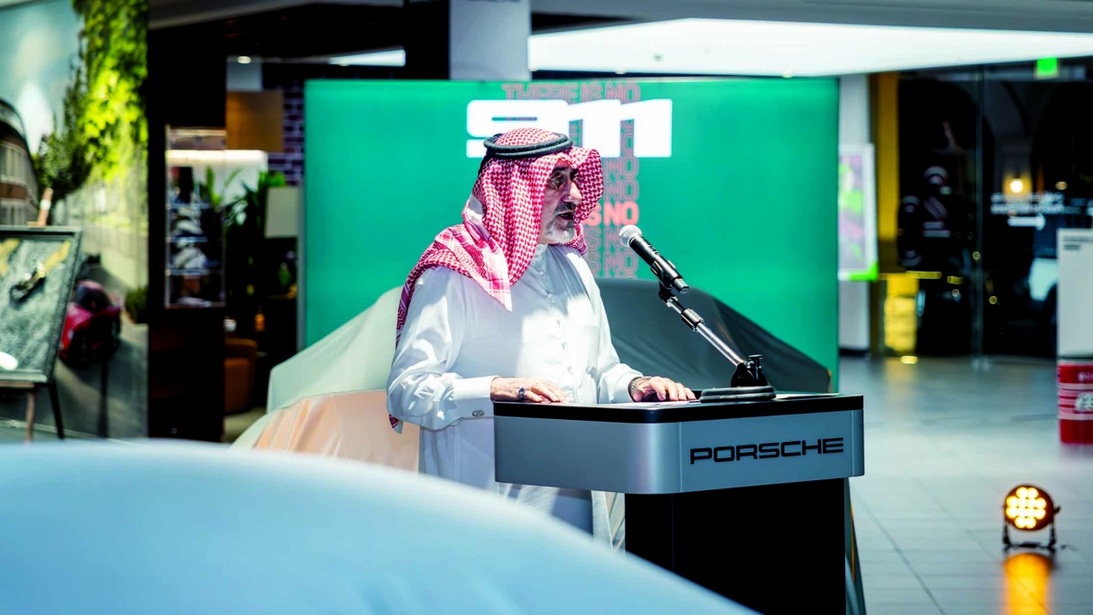 مـــركز بورشــــه الدوحــــة يكـشـــف عــن ســـــيارة 911 Turbo S الجــديدة فــي قـطــر