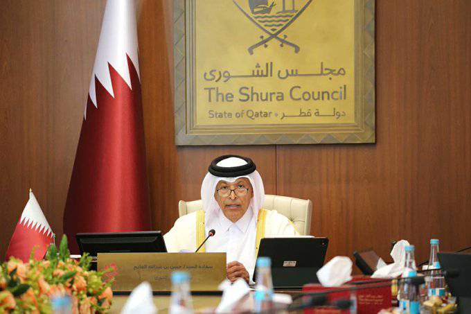 رئيس مجلس الشورى يؤكد أهمية تعزيز العمل العربي المشترك لحماي