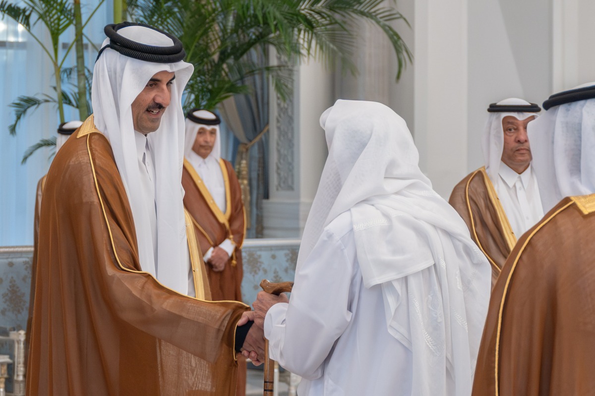 ‫ سمو الأمير يستقبل مزيداً من المعزين بوفاة سمو الأمير الوالد